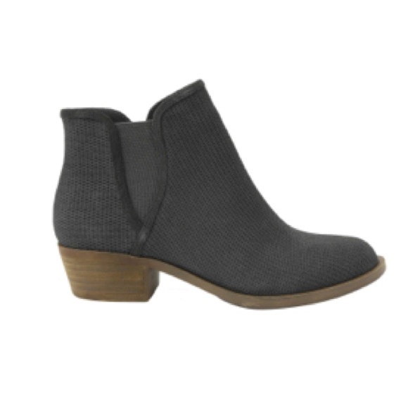 kensie Women's GERONA Ankle Boot, Grey, 8.5 M US - Picture 2 of 7